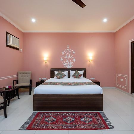 Nine Palms Resort Jaipur Luaran gambar